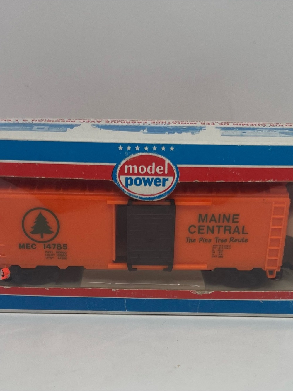 MODEL POWER-MAINE CENTRAL 40’  BOX CAR #8003 SLIDING DOOR HO SCALE New In Box